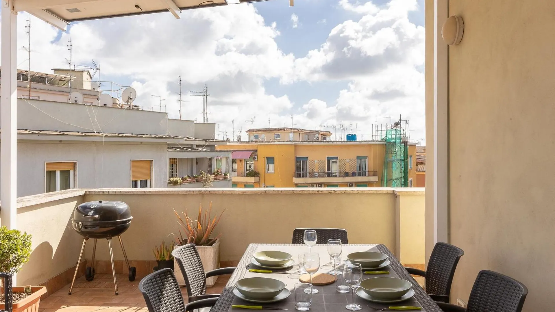 Saint Peter View Penthouse By Rental In Rome